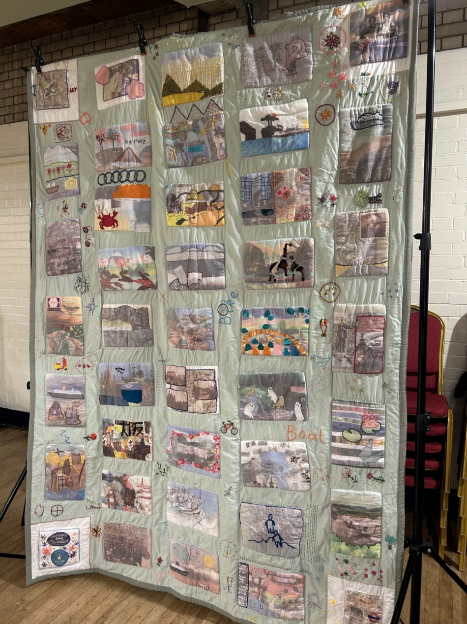 Travel trunk tour quilt